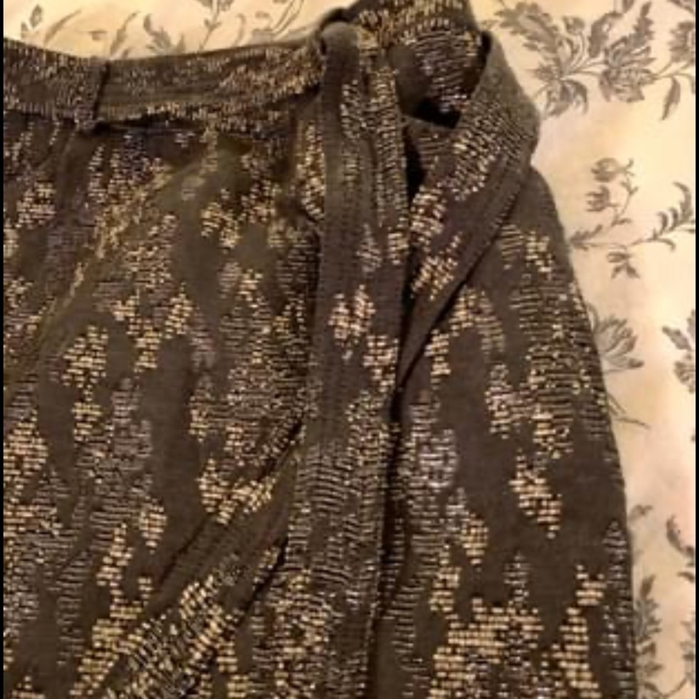 Shimmering Banana Republic skirt size 0 - Picture 3 of 3